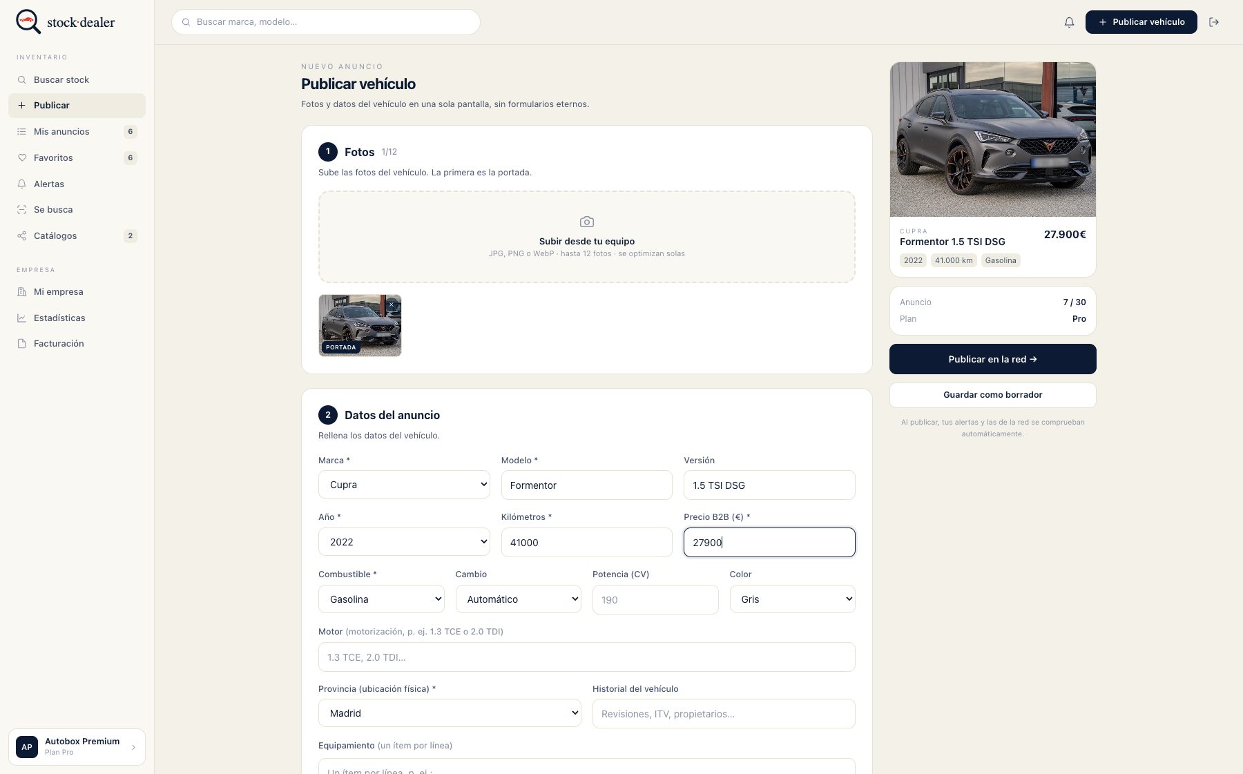 Pantalla de publicación de Stock Dealer: fotos y datos del vehículo en un solo paso